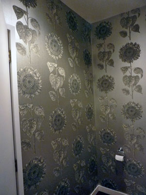 Vinyling bathroom